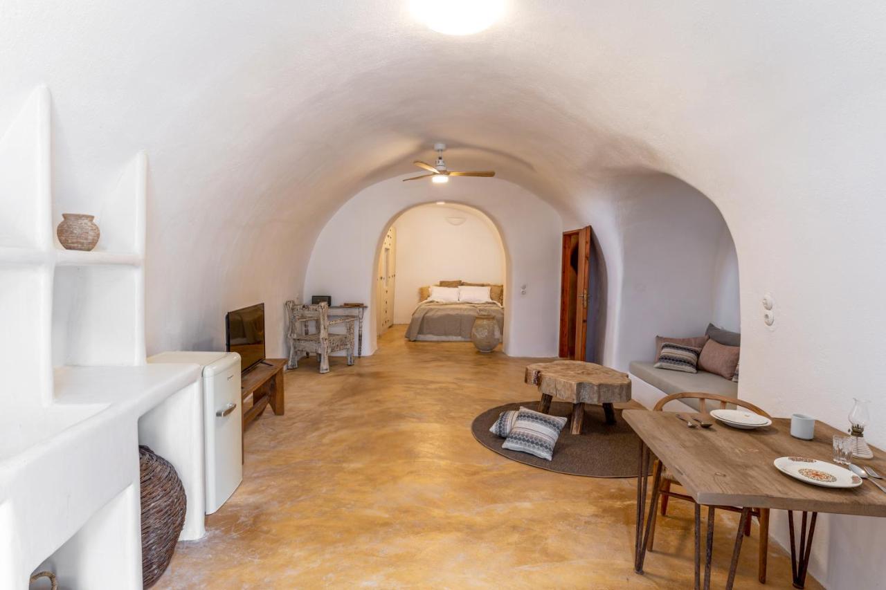 Caval I Hotel Fira  Bagian luar foto